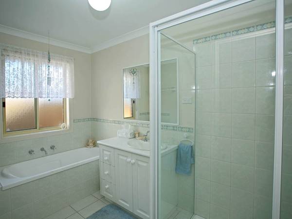 "Move In, Relax & Enjoy" Picture 3