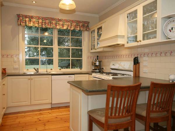 Character, Charm & Income On 20 Acres Picture 2