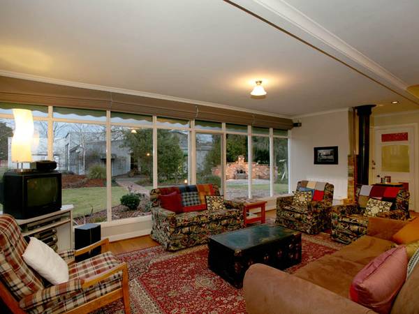 Character, Charm & Income On 20 Acres Picture 3