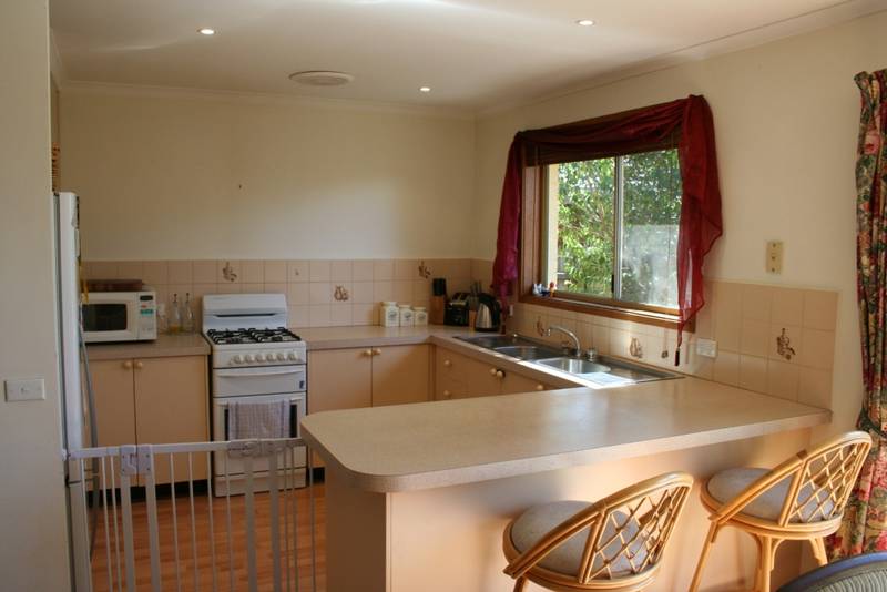 YOUR ATTENTION PLEASE! Picture 2