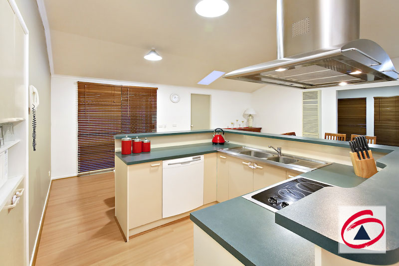 IMPRESSIVE IN ALL ASPECTS! Picture 3