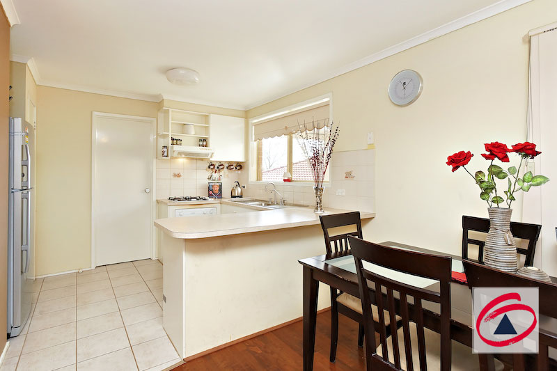 YOUR ATTENTION PLEASE! Picture 3