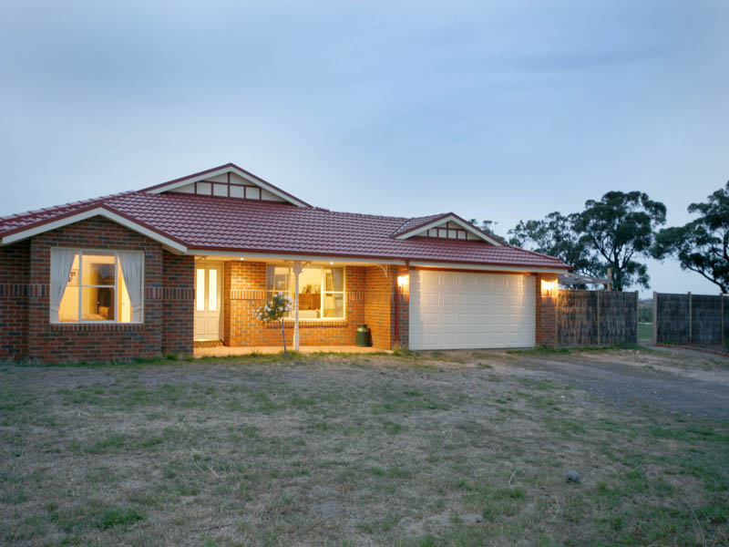 Quality all the way on 5 Glorious Acres! Picture 1