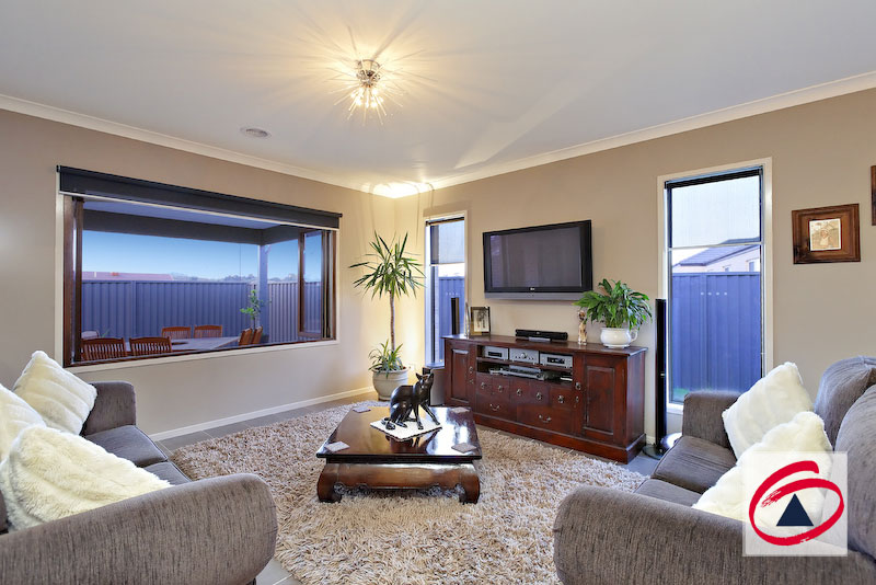 IMPECCABLE & IMMACULATE. Picture 3