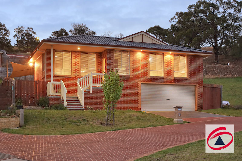 ONE LOOK WILL DO! Picture 1