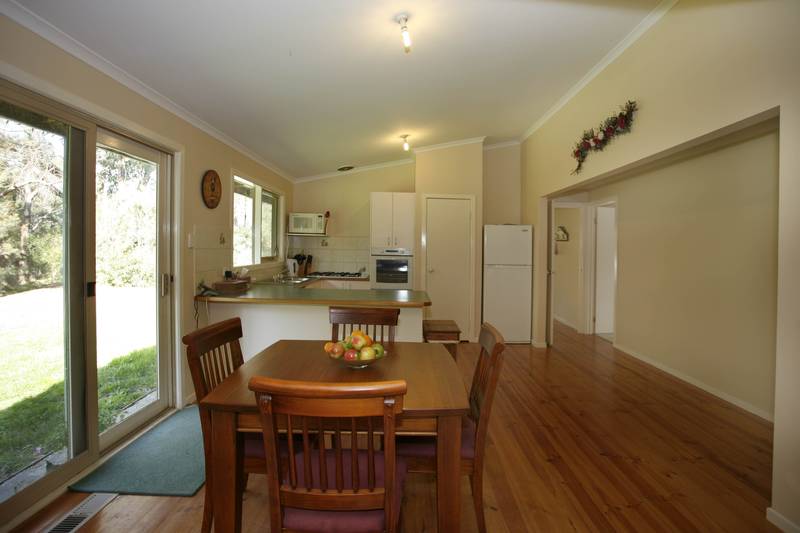 "ROOM FOR ALL THE FAMILY?
YOU BET!" Picture 3