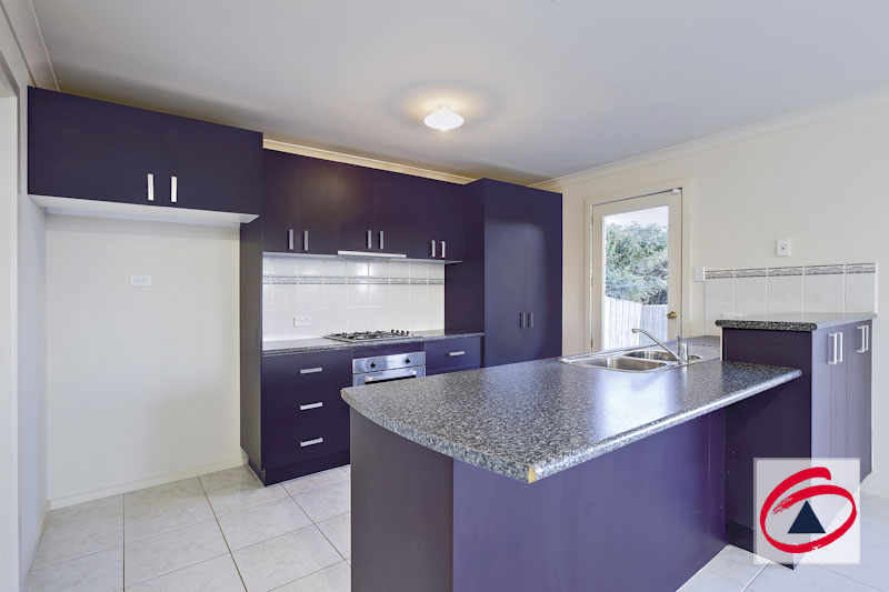 Everyone loves a bargain! Picture 3