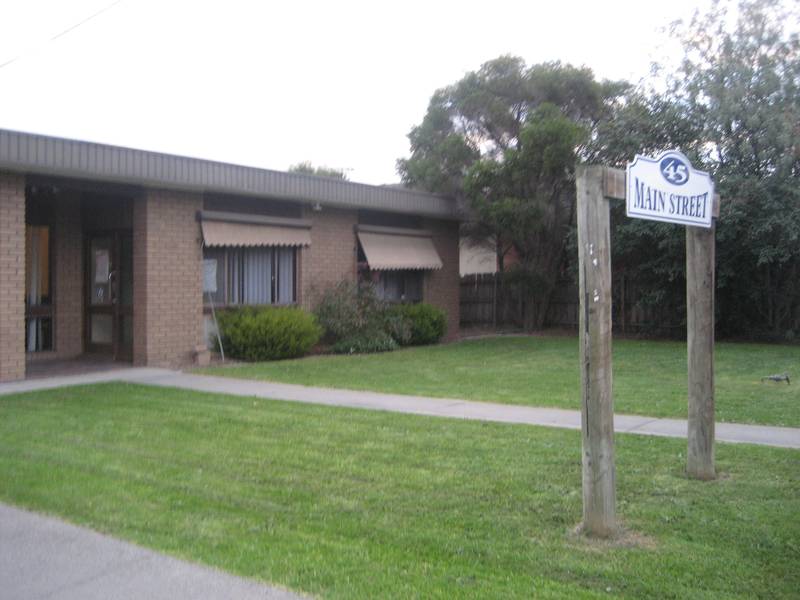 PROFESSIONAL OFFICE SUITES Picture 1