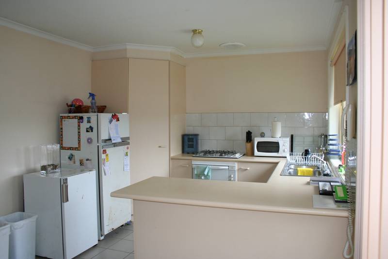 "NEAT, SWEET AND COMPLETE" Picture 3