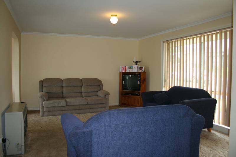 "NEAT, SWEET AND COMPLETE" Picture 2