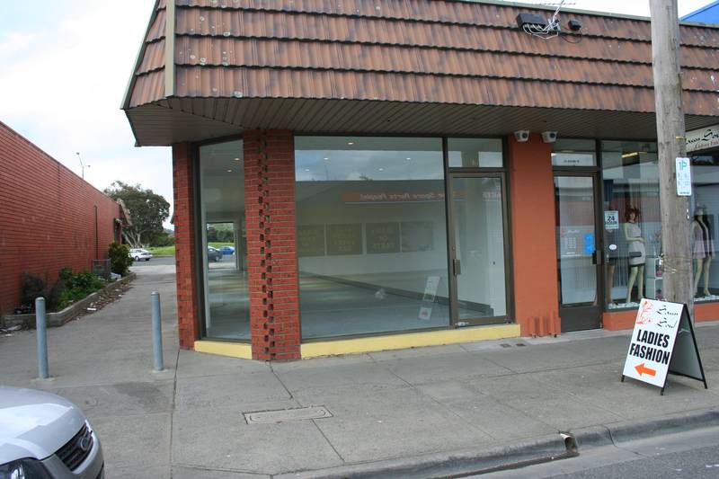 "NEWLY RENOVATED, LIGHT FILLED REATAIL SITE" Picture 2