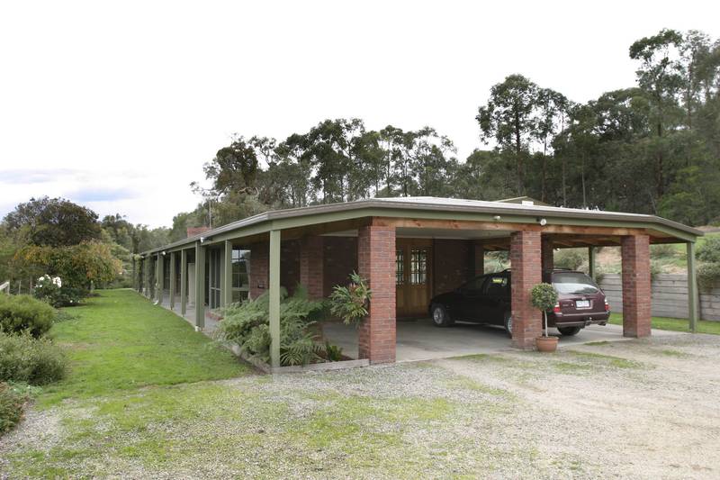 TRUE COUNTY STYLE! Picture 1