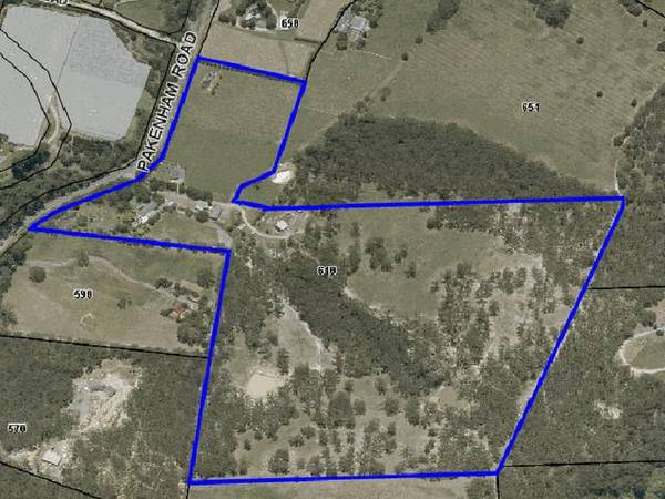 Two homes on 44 acres Picture 1