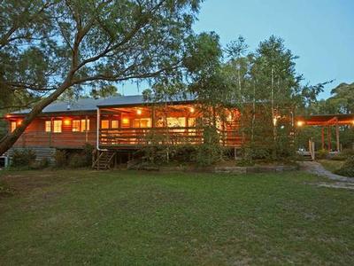 Relaxed, Family Friendly Living Picture