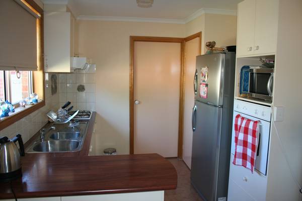 Delightful Unit, Excellent Position Picture 2