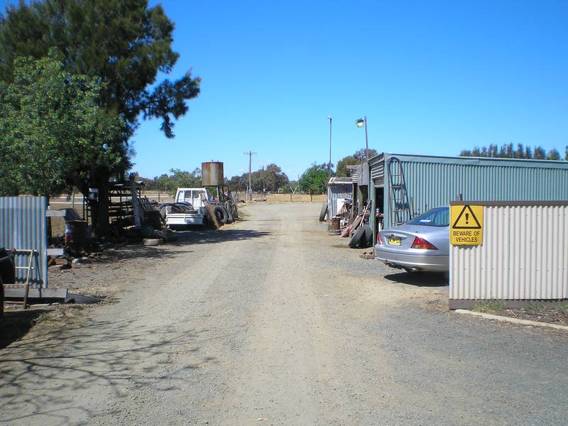 RURAL RETREAT Picture 3