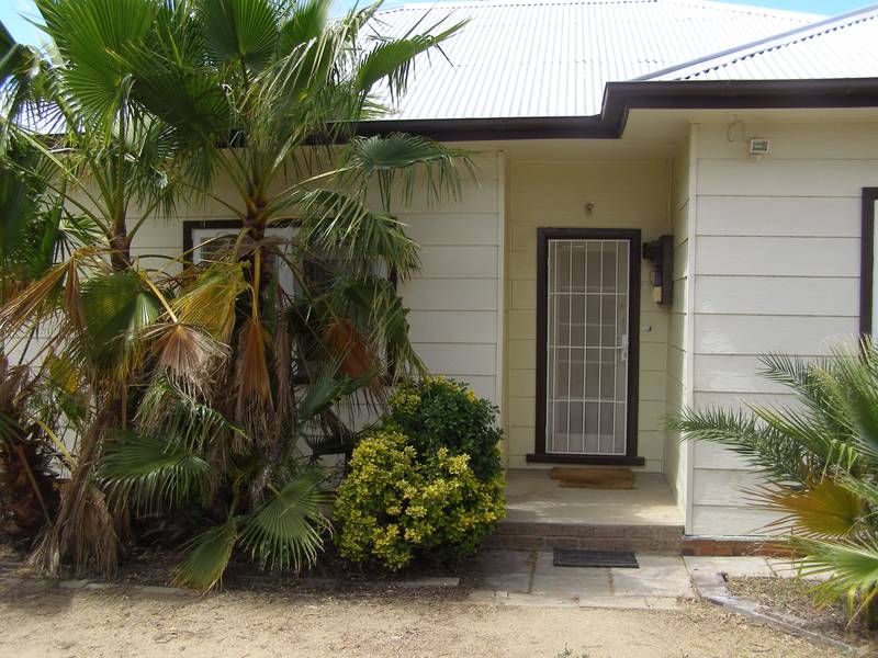 THINKING OF BECOMING AN INVESTOR Picture 3