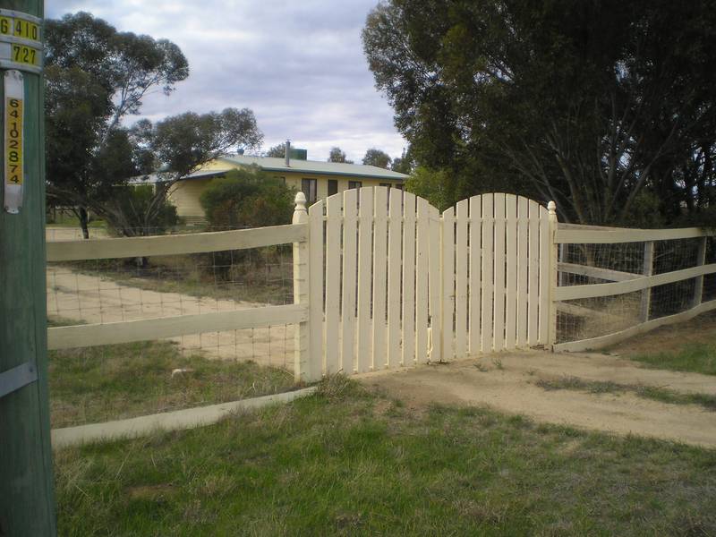 HORSE LOVERS INVITED
4HA Picture 1