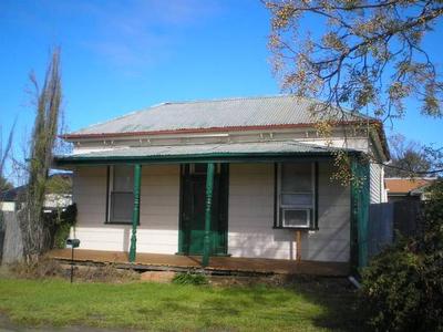QUAINT COTTAGE Picture