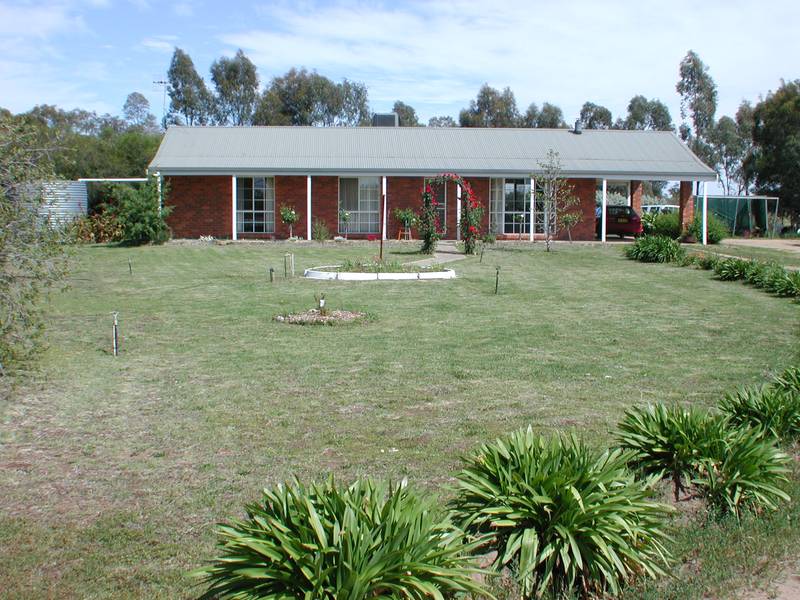 OLD STYLE, NEW HOMESTEAD Picture 1