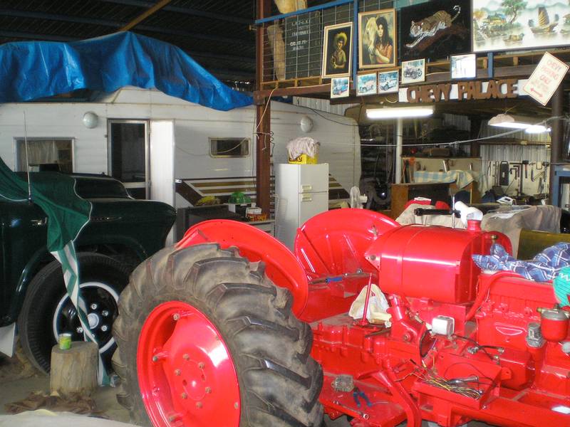 INDUSTRIAL SHED & YARD Picture 2