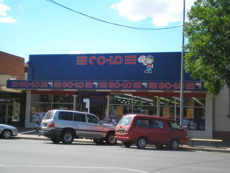 OUTSTANDING COMMERCIAL INVESTMENT Picture 2