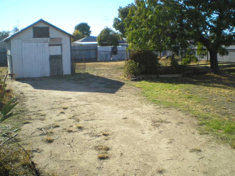 WELL POSITIONED WITH AN UNBELIEVABLE PRICE Picture 2