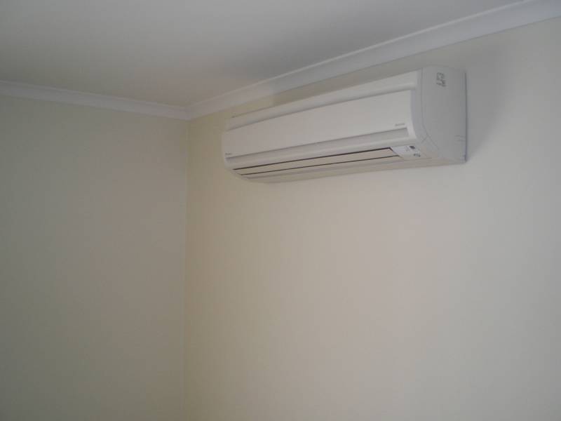 ASTOUNDLINGLY HOMEY Picture 3