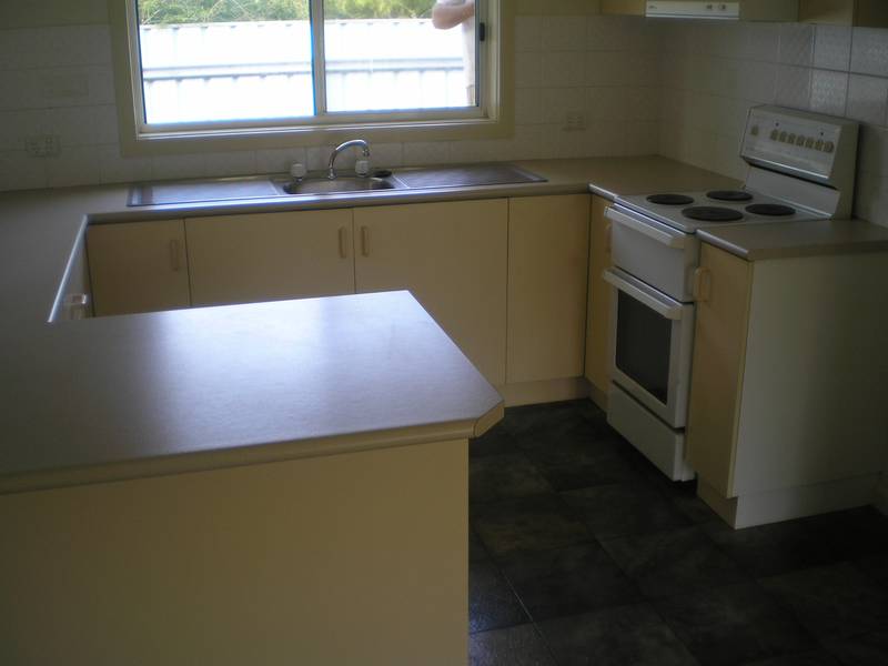 ASTOUNDLINGLY HOMEY Picture 2