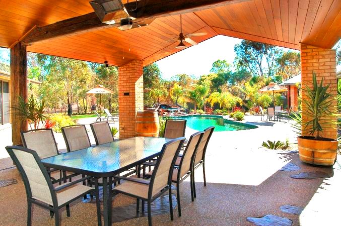 PRESTIGE & STUNNINGLY MESMERIZING Picture 3