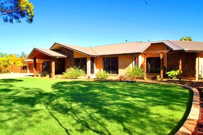 PRESTIGE & STUNNINGLY MESMERIZING Picture