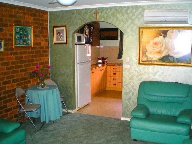 "RETIREMENT SPECIAL - FIRST HOME BUYERS TAKE NOTE" Picture 2