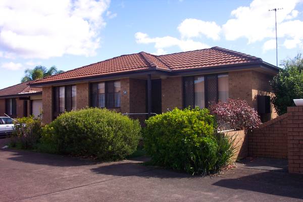 FREE STANDING UNIT Picture 1