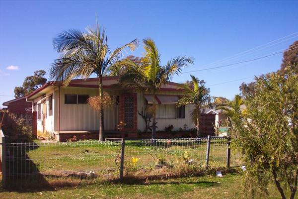 HAVE A LOOK HERE... Picture 3