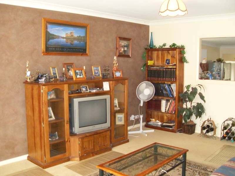 ROOM FOR EVERYONE Picture 2