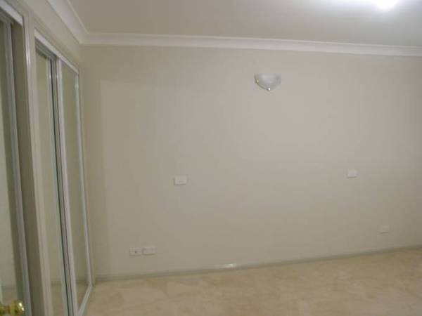 BRAND NEW HOME OPPOSITE WATERFRONT RESERVE PARK Picture 3