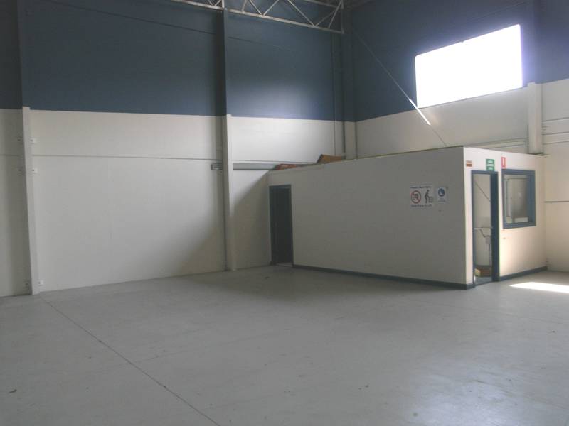 DOUBLE FACTORY BAY Picture 3