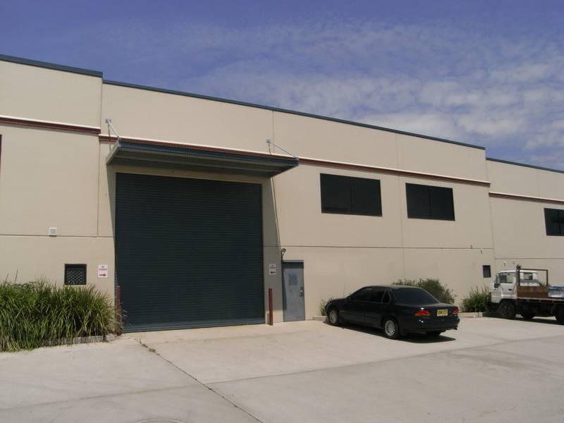 INDUSTRIAL UNIT Picture 1