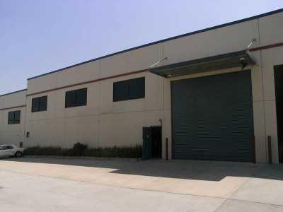 INDUSTRIAL UNIT, GREAT LOCATION Picture