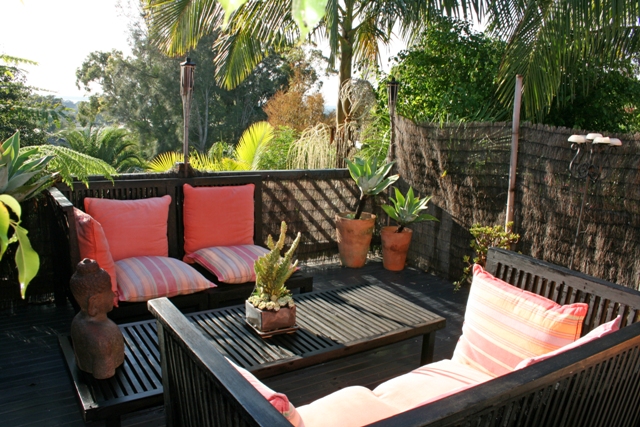 GREAT HOUSE, HUGE 1,031SQM BLOCK! Picture 3