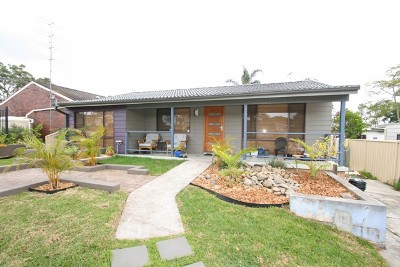 ALREADY RENOVATED - JUST MOVE IN! Picture