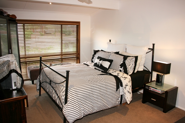 ALREADY RENOVATED - JUST MOVE IN! Picture 3