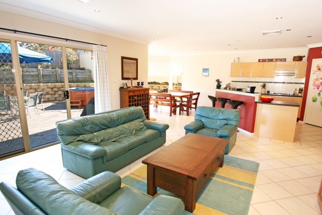 PIECE DE RESISTANCE OF LUXURY FAMILY LIVING Picture 2