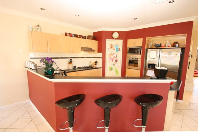 PIECE DE RESISTANCE OF LUXURY FAMILY LIVING Picture 3