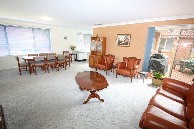 DELIGHTFUL TORRENS TITLE DUPLEX Picture 2