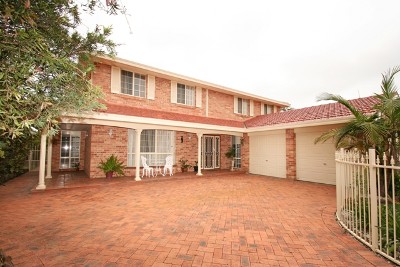 ENORMOUS HOUSE WITH SELF CONTAINED FLAT Picture ENORMOUS HOUSE WITH SELF CONTAINED FLAT Picture