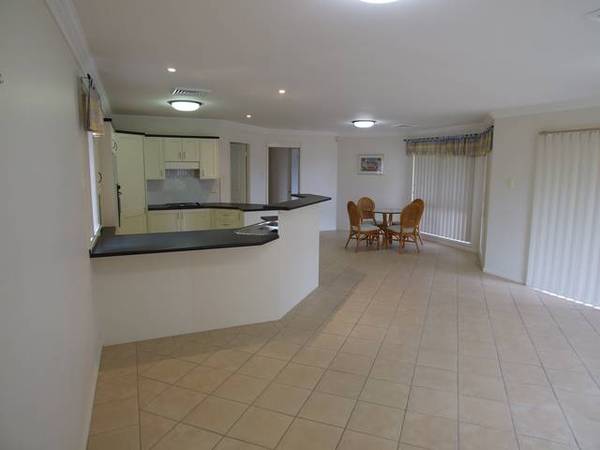 EXECUTIVE LIVING Picture 2