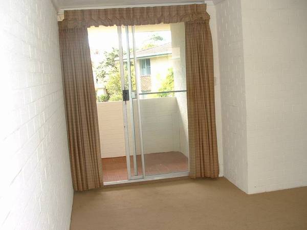 Excellent Location Picture 3