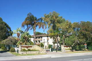 Excellent Location Picture 1