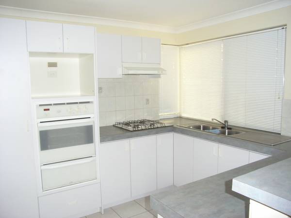 TERRIFIC LOCTION Picture 2